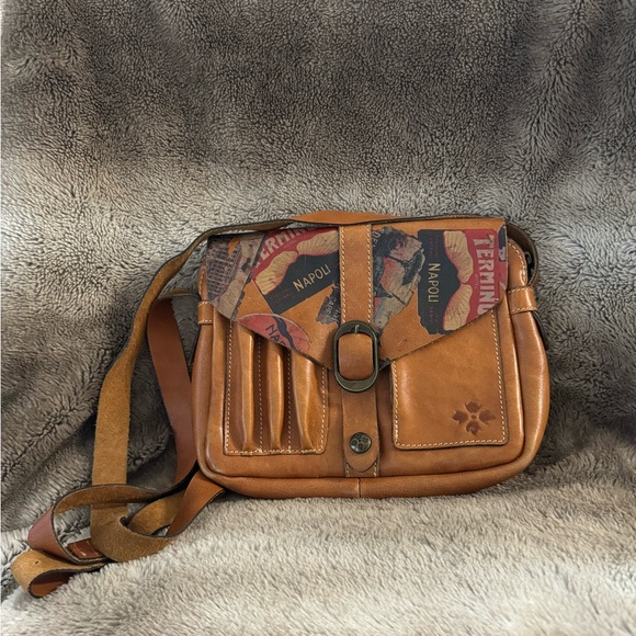 Patricia Nash | Leather Shoulder Bag with Leather wallet - Picture 12 of 12